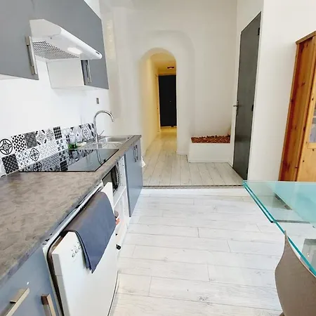 Bright 51 M With Wifi Near The Port Of Toulon * Τουλόν